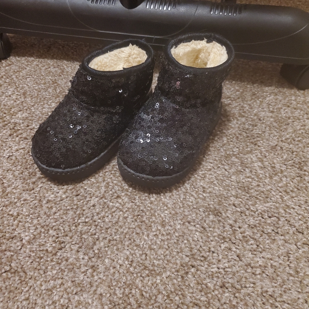 Toddler Girl Sequined Boots